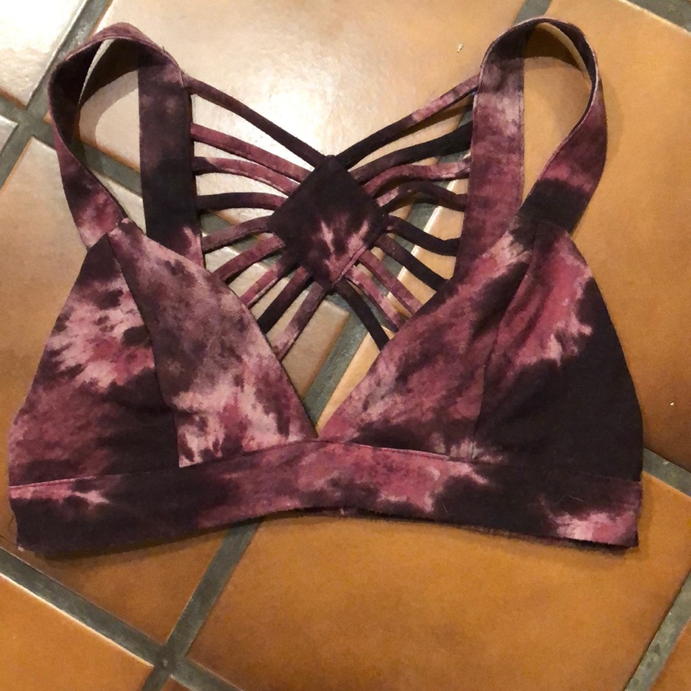 GORGEOUS Full Tilt bra. Purple. Never worn. S.